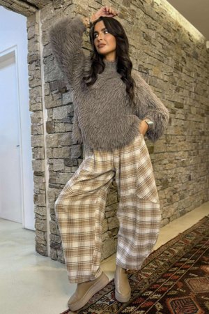 Claudia Shaggy Knit Mocha